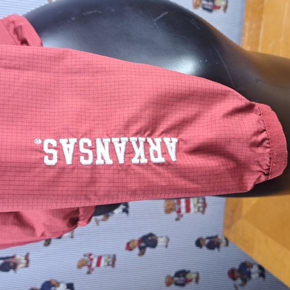 Arkansas Razorbacks Nike Storm Fit stitched logo lightweight Women's Sm jacket - Picture 3 of 8